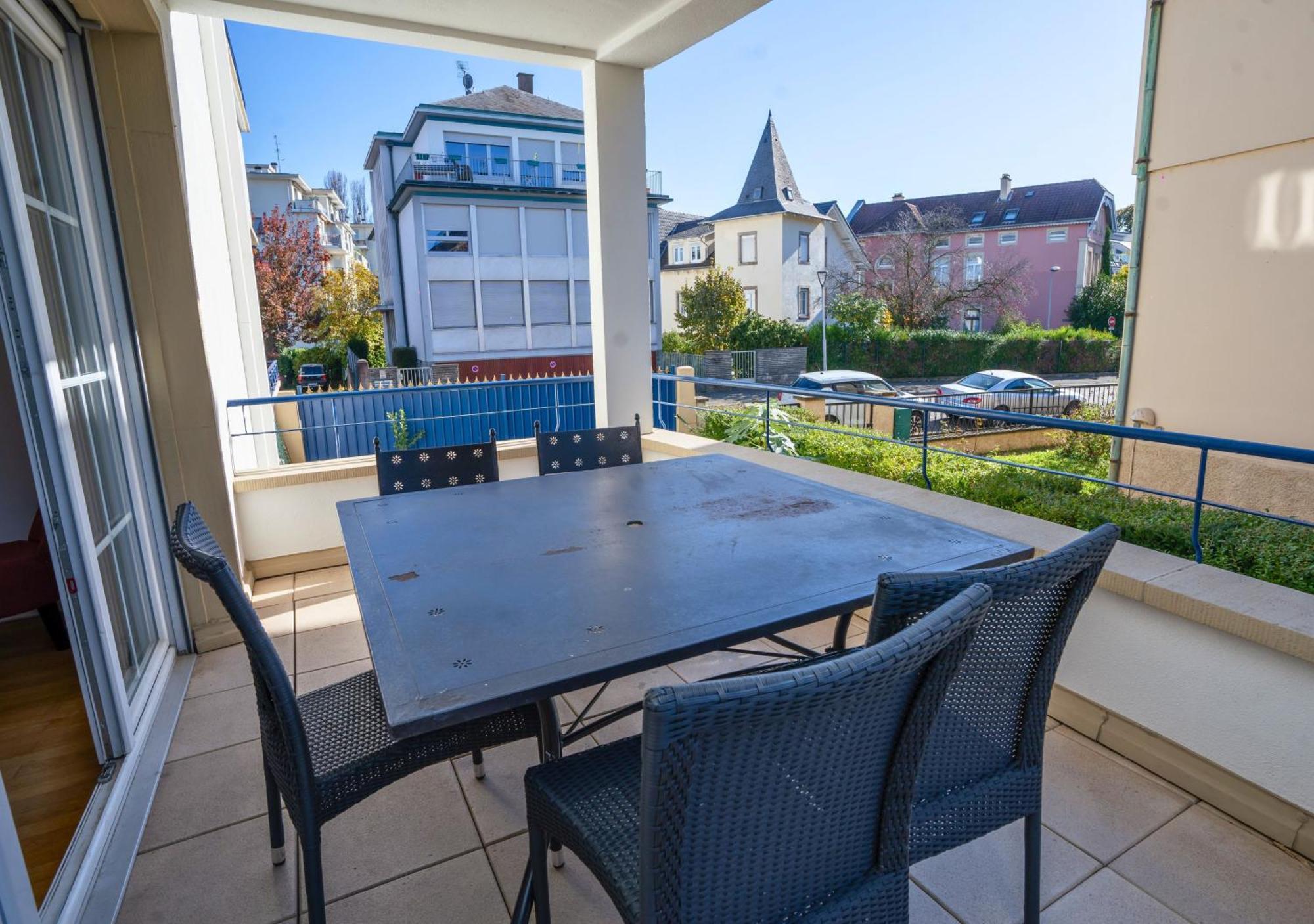 Charmant Appartement Avec Terrasse Dans Villa Strasbourg Exterior photo